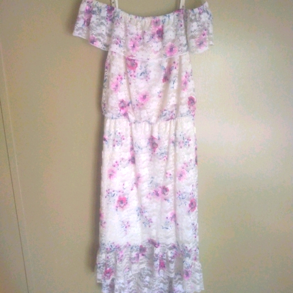 Beautiful lace cold shoulder/high-low dress